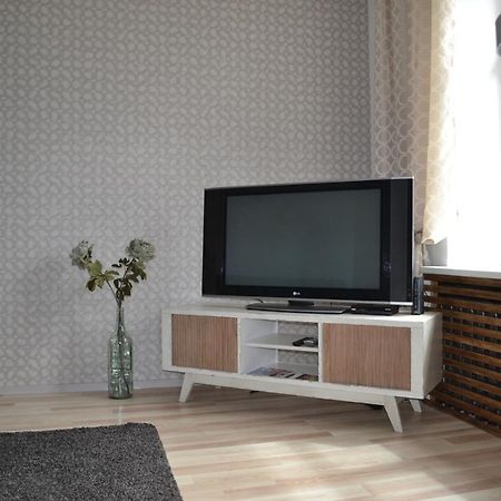 Vee 4 City Center Apartment Пярну Екстериор снимка