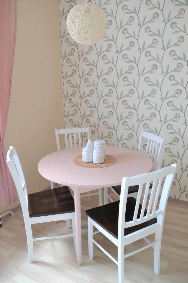 Vee 4 City Center Apartment Пярну Екстериор снимка