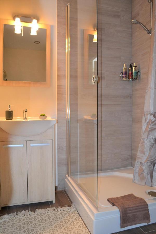Vee 4 City Center Apartment Пярну Екстериор снимка
